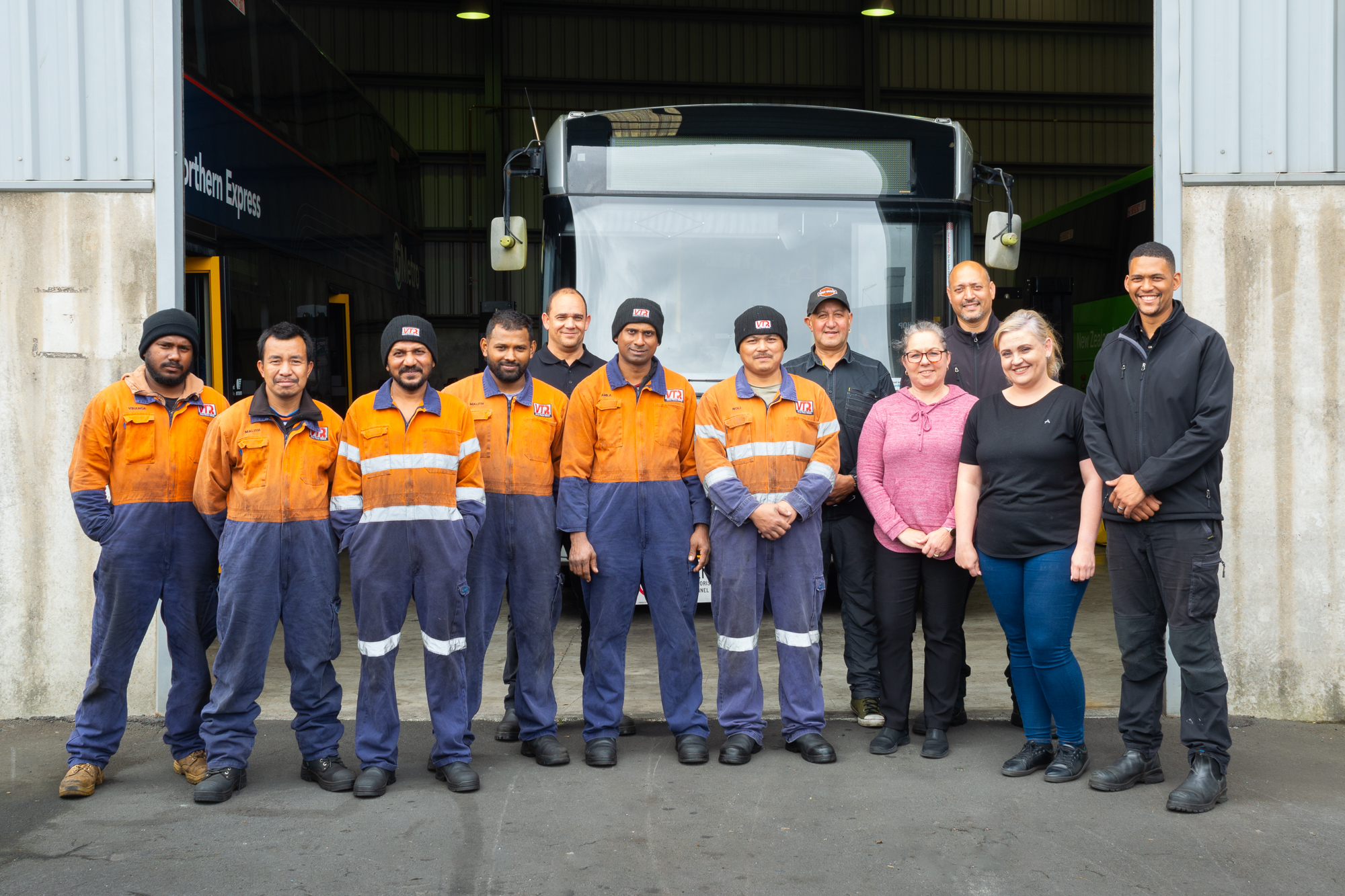 van & truck repairs team